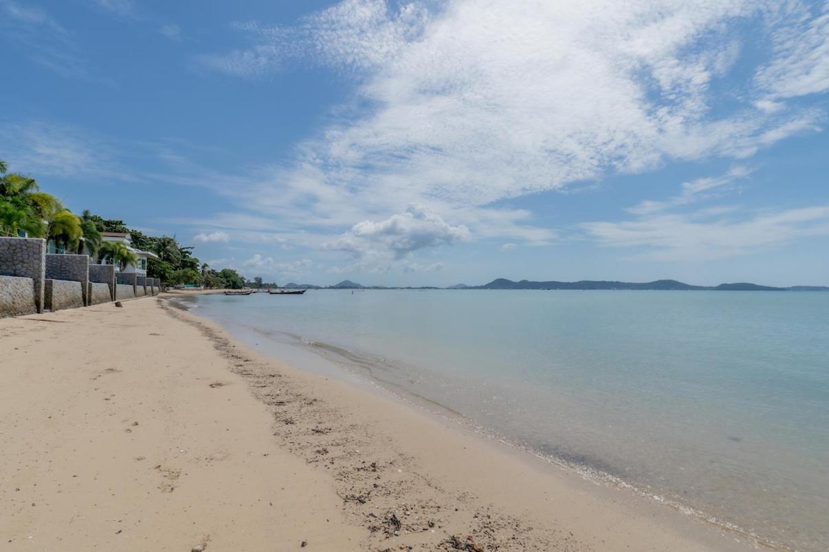 Poppy Beachfront Residence Rawai Habitación foto