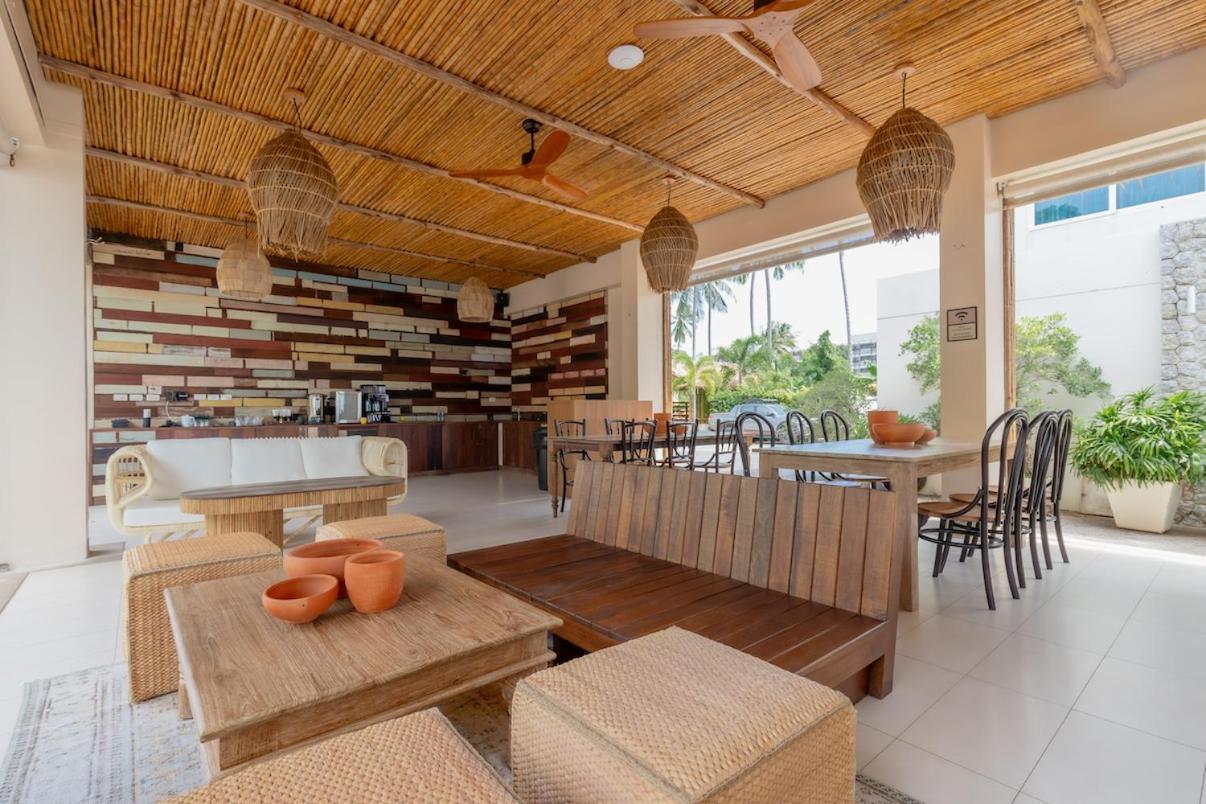 Poppy Beachfront Residence Rawai Habitación foto