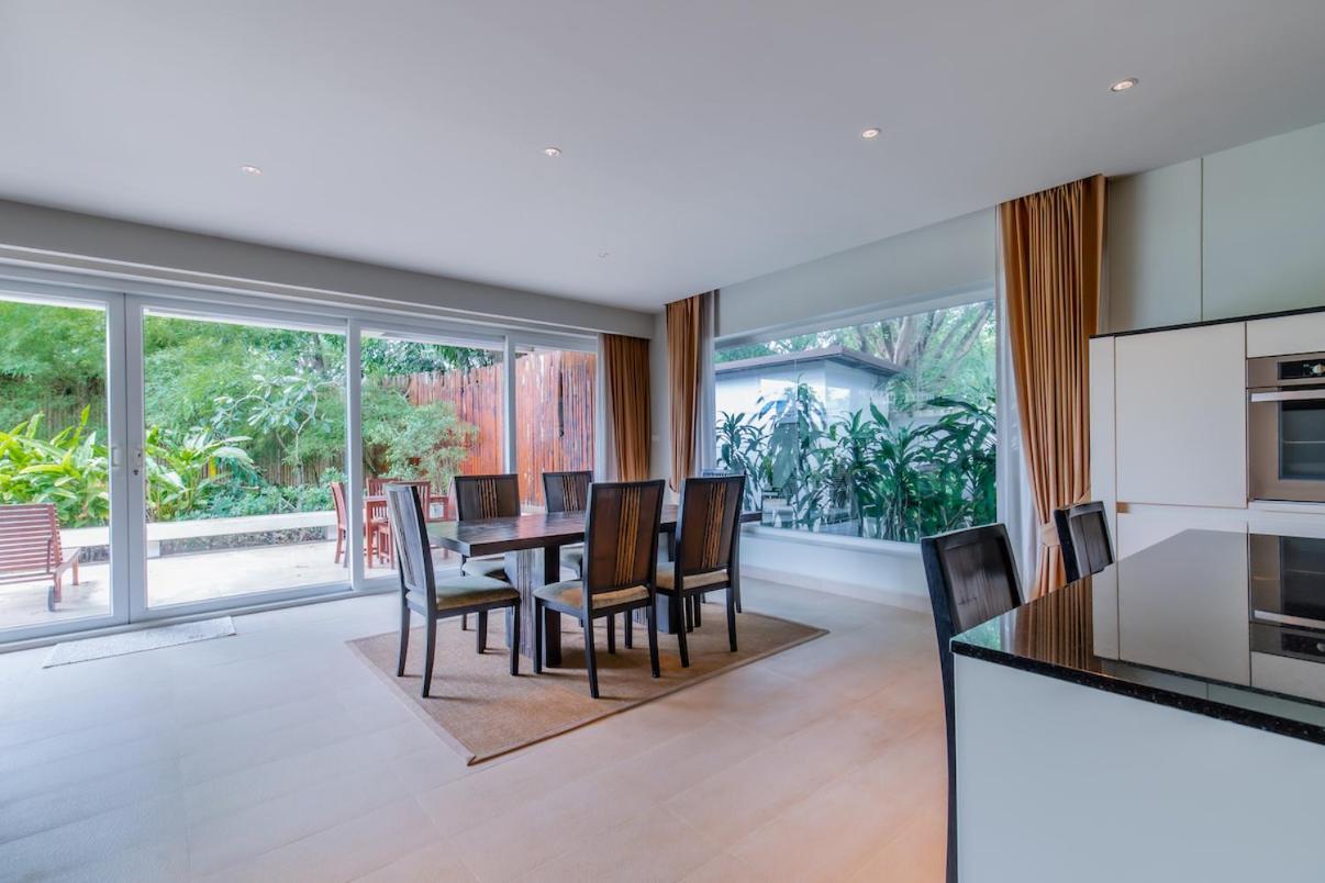 Poppy Beachfront Residence Rawai Habitación foto