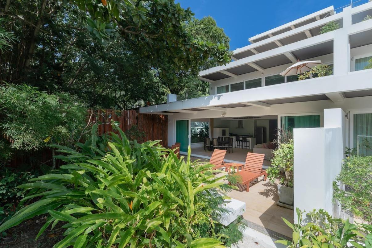 Poppy Beachfront Residence Rawai Habitación foto